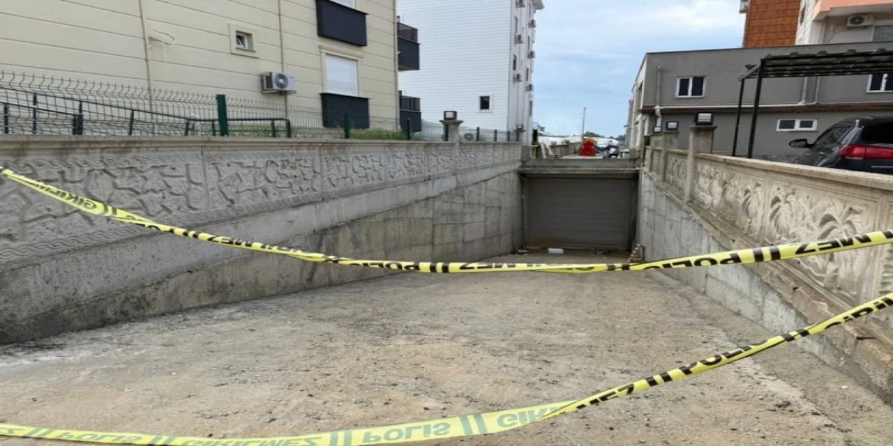 Antalya'da Otopark Boşluğuna Düşerek Hayatını Kaybetti