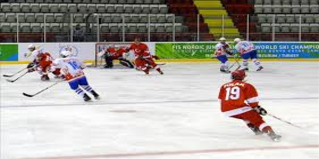 Buz Hokeyinde Türkiye Altın Madalya Kazandı
