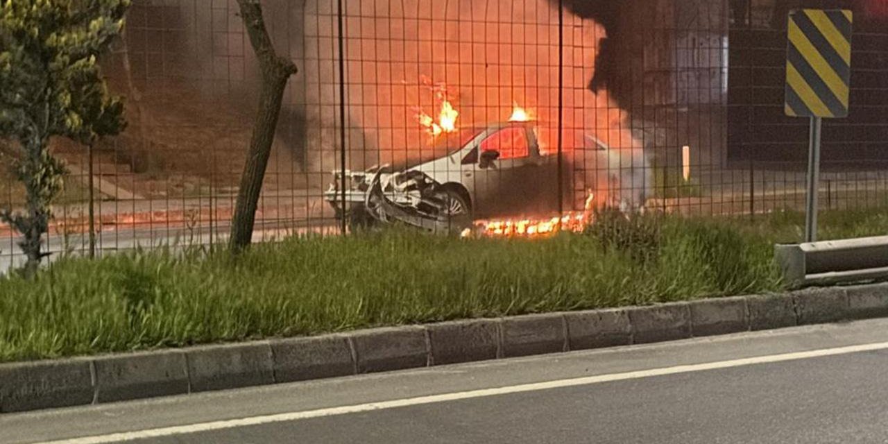 Otomobil, Kaza Sonrası Alev Topuna Döndü