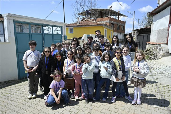 Çocuklar "Adem Amca ve "Yaren Leylek"in Hikayesiyle Doğanın Döngüsünü Keşfetti