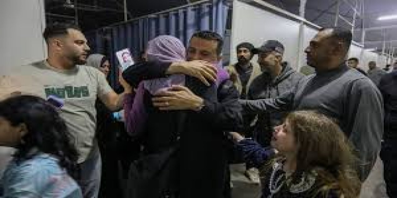 Mısır'da Tedavisi Tamamlanan 114 Yaralı Ve Refakatçi Refah Sınır Kapısı'ndan Gazze'ye Döndü