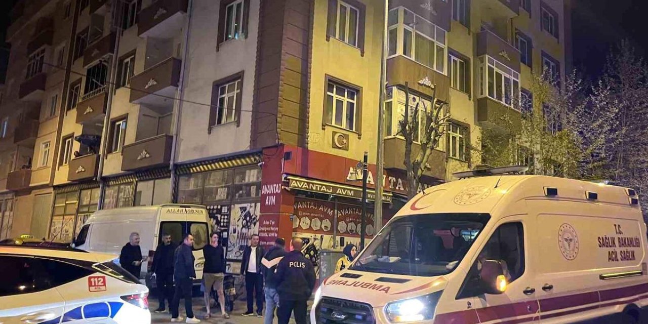 Trafikte Garip Olay: Taksiciye Kızan Yaya Çılgına Döndü