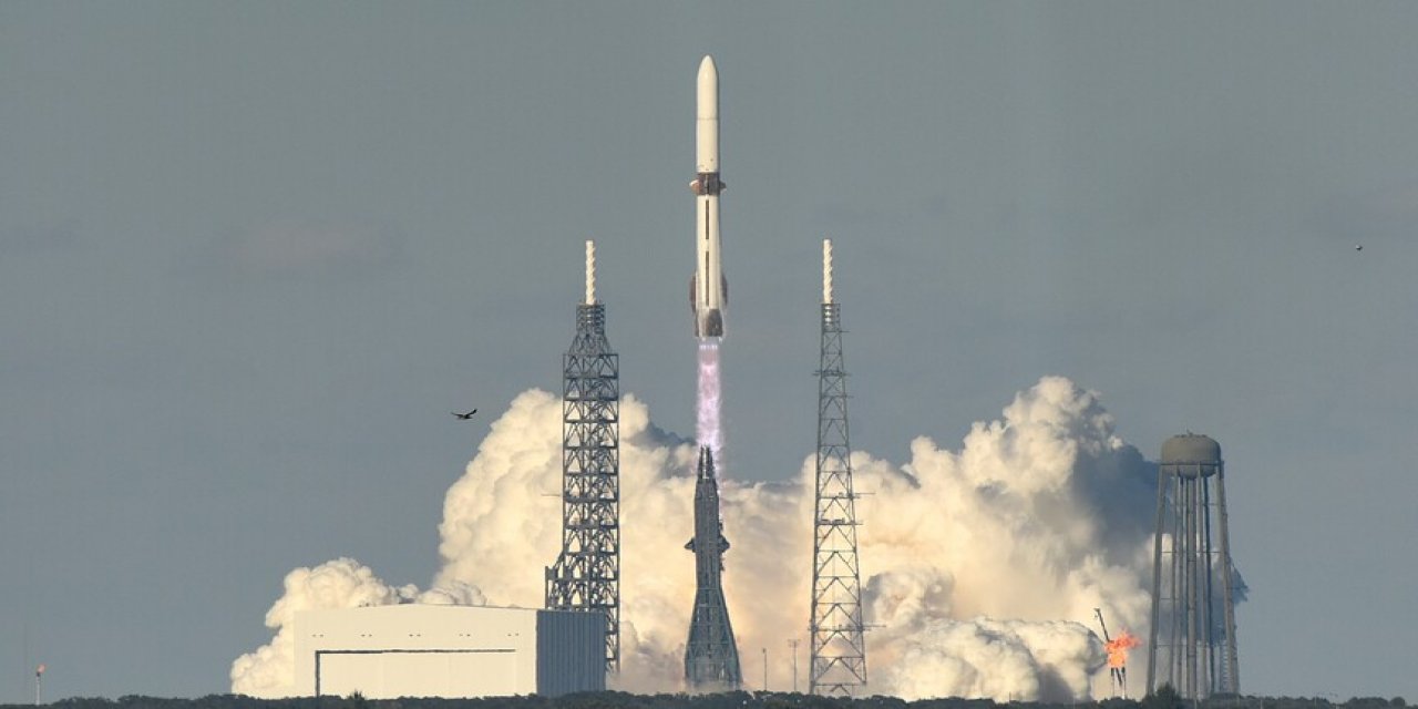 Blue Origin'in New Glenn Roketi, Taşıdığı Uyduyu Yanlış Yörüngeye Yerleştirdi