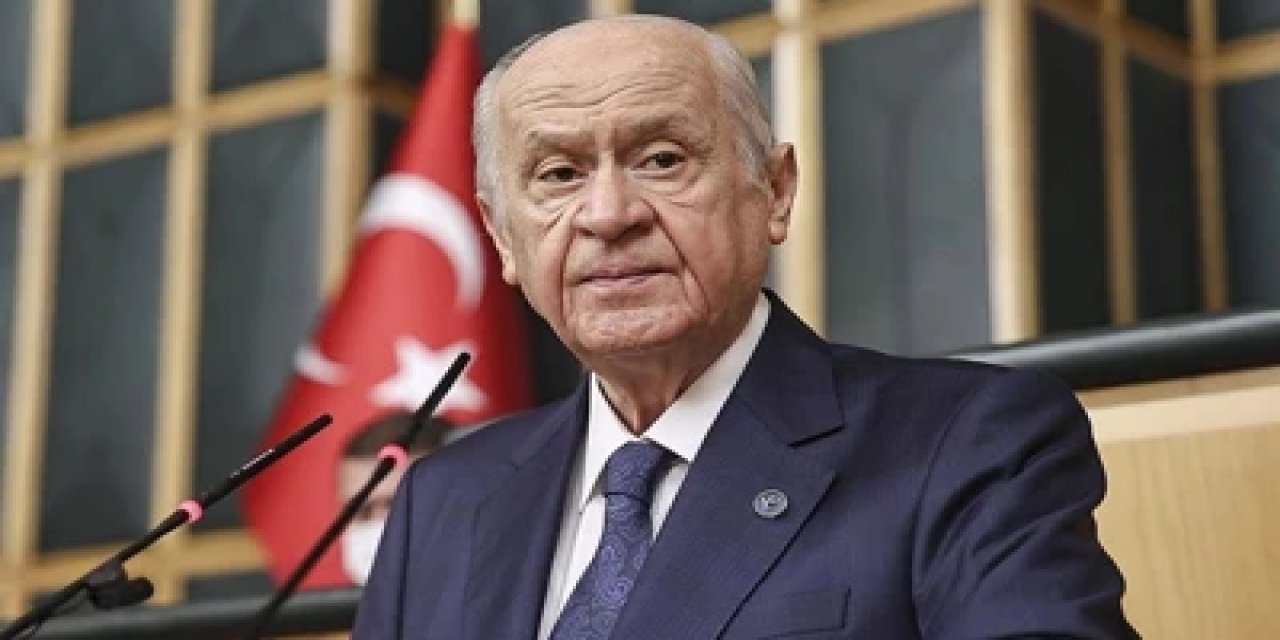 Bahçeli'den "Dijital Kuşatma" Uyarısı: Evlatlarımızı Bu Bozgunculuğa Terk Edemeyiz!
