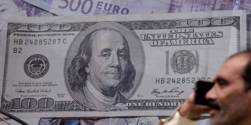 Dolarda son durum: Güne 5.71 seviyesinin altında başladı