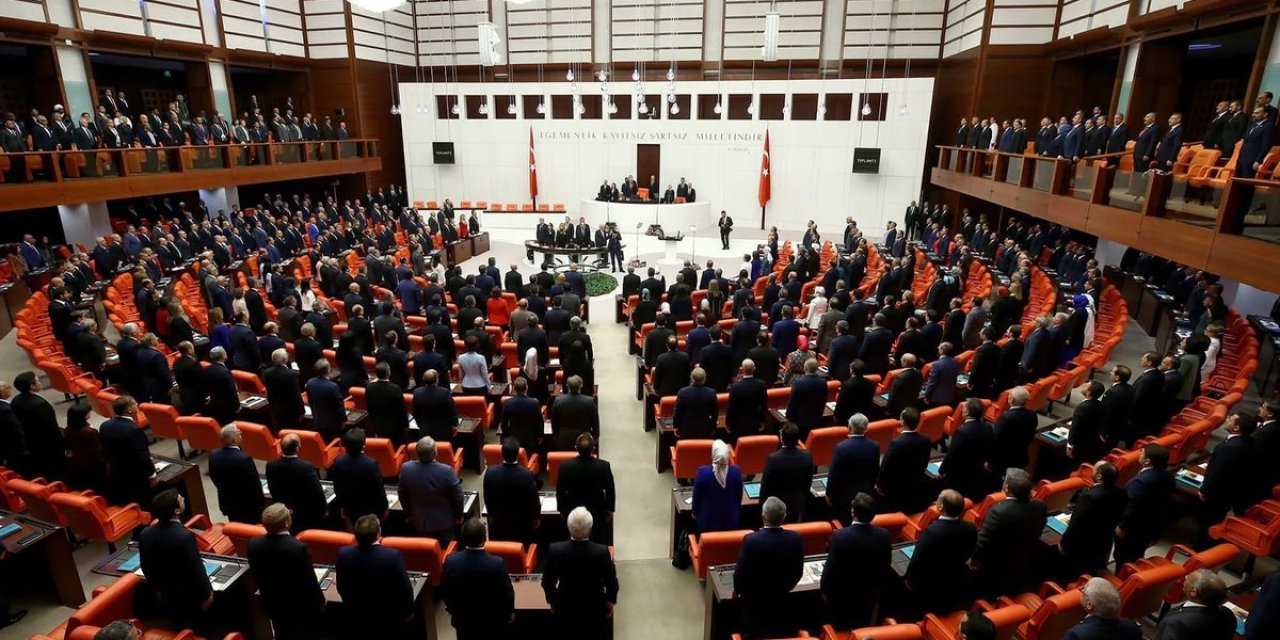 TBMM'den Sosyal Medya ve Doğum İzni Düzenlemeleri