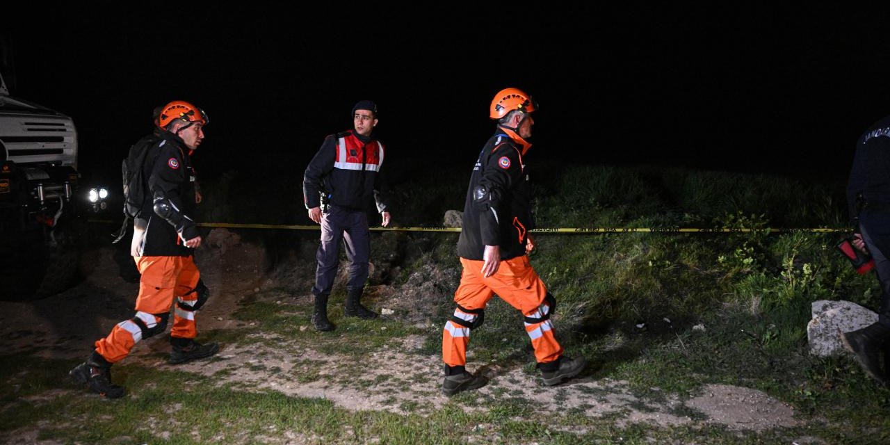 Ankara'da Kaza Kırıma Uğrayan Helikopterde İncelemeler Sürüyor