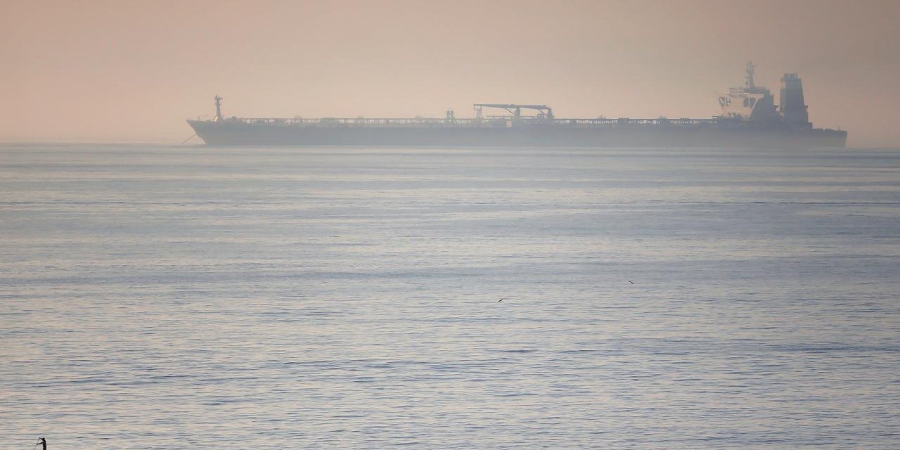 Financial Times: İran Bağlantılı Tankerler, ABD Ablukasını Aştı