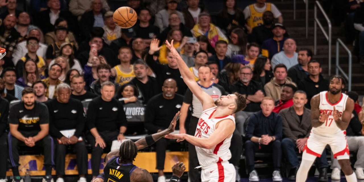 Rockets, Alperen'in "Double Double"ına Rağmen Lakers'a Kaybetti