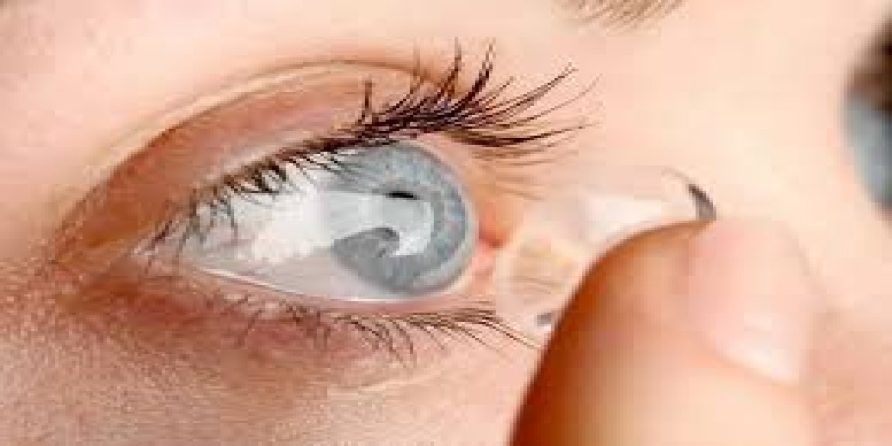 Kontakt Lens Kullananlara "Enfeksiyon" Uyarısı