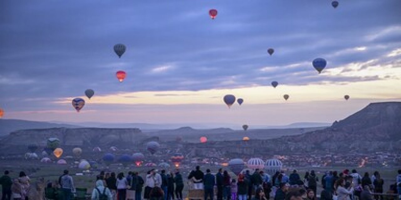 Turistik Kentlerde Misafirperverliğin Sonu Gelirken Seyahat, Tarihin Parçası Olmayı Sürdürüyor