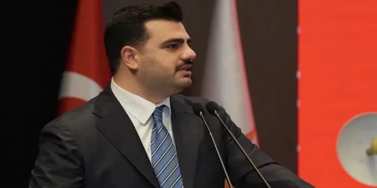 AK Parti Genel Sekreteri İnan Özgür Özel'e Öyle Bir Yanıt Verdi ki: "Sen Önce Yanındaki Kifayetsizin Amel Defterine Bak"