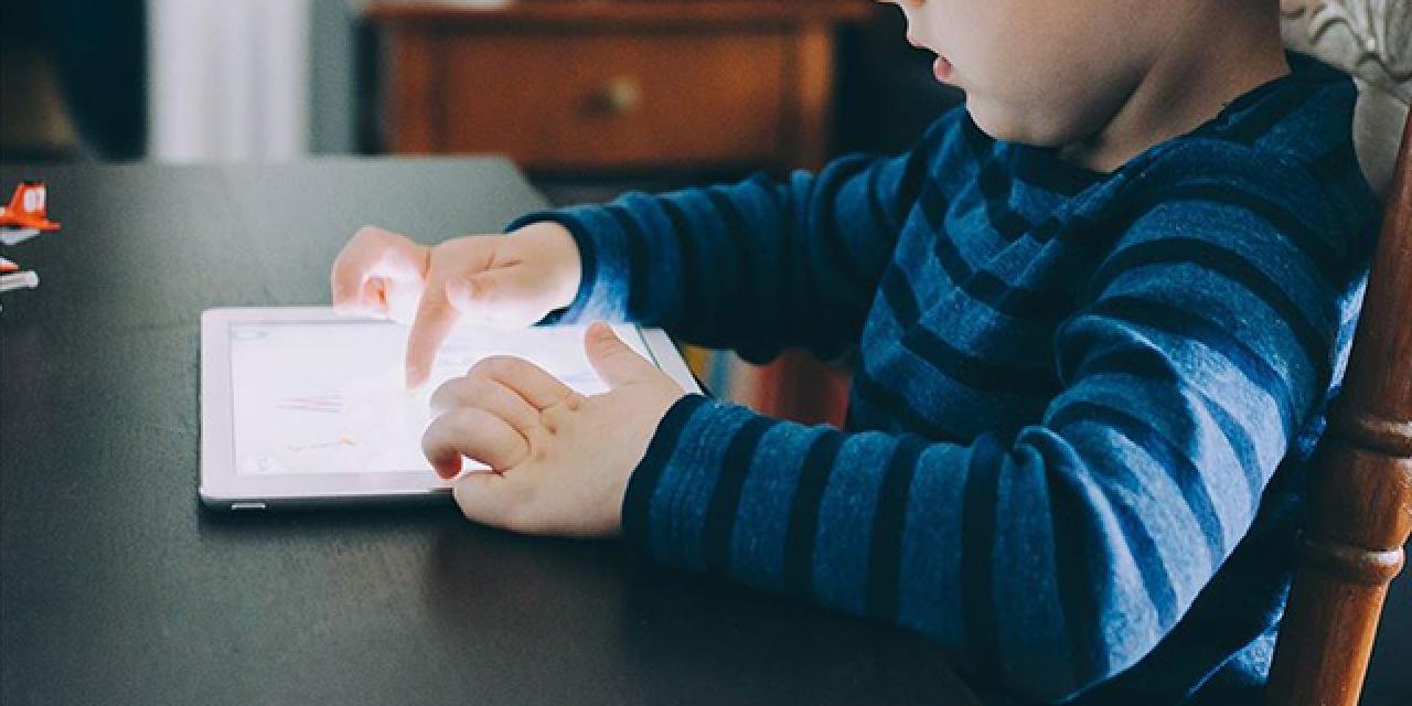 15 Yaşını Doldurmayan Çocuklar Sosyal Ağlara Giremeyecek