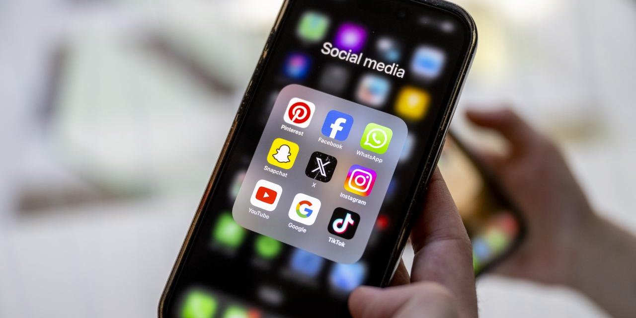 5 Soruda Sosyal Medya Düzenlemesi