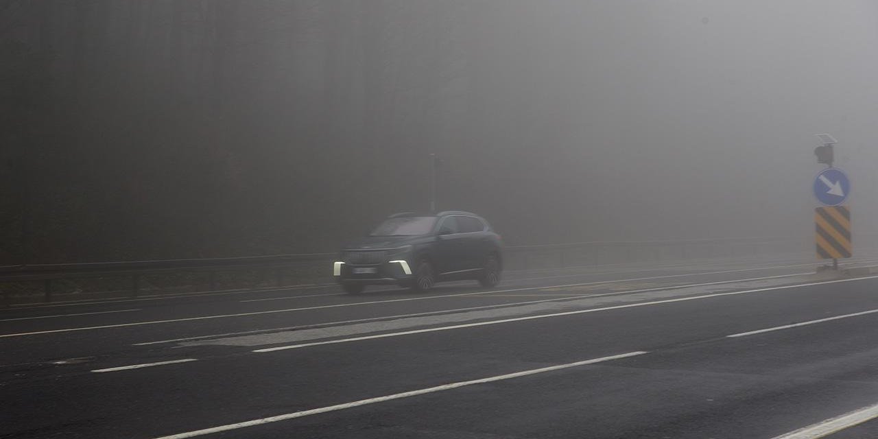 Bolu Dağı’nda Yoğun Sis: Görüş 30 Metreye Düştü