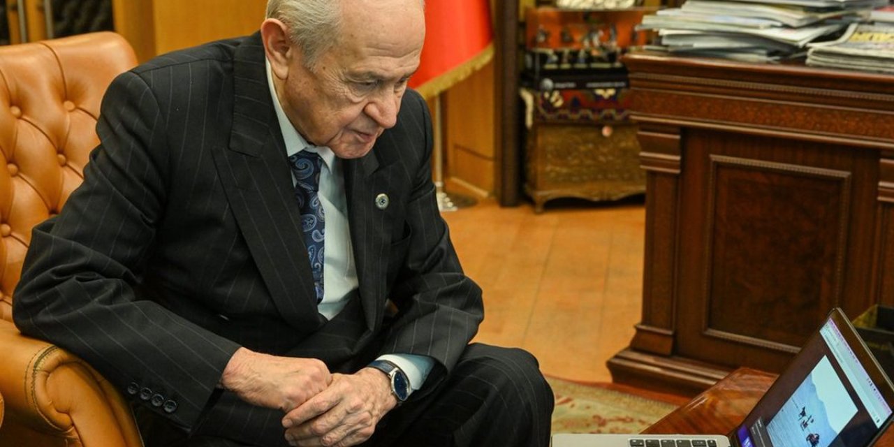 Bahçeli'nin Yeni Favorisi: Kaçırmadan İzliyorum