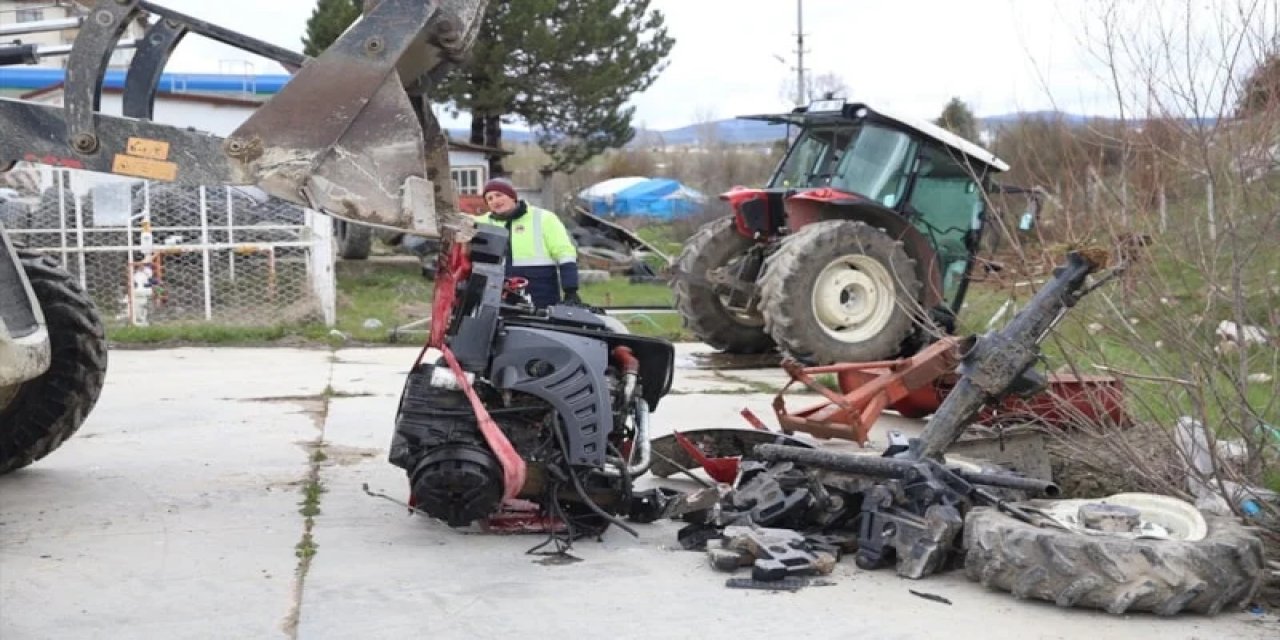 Kastamonu’da Kaza: Traktör İkiye Ayrıldı, 5 Kişi Yaralandı