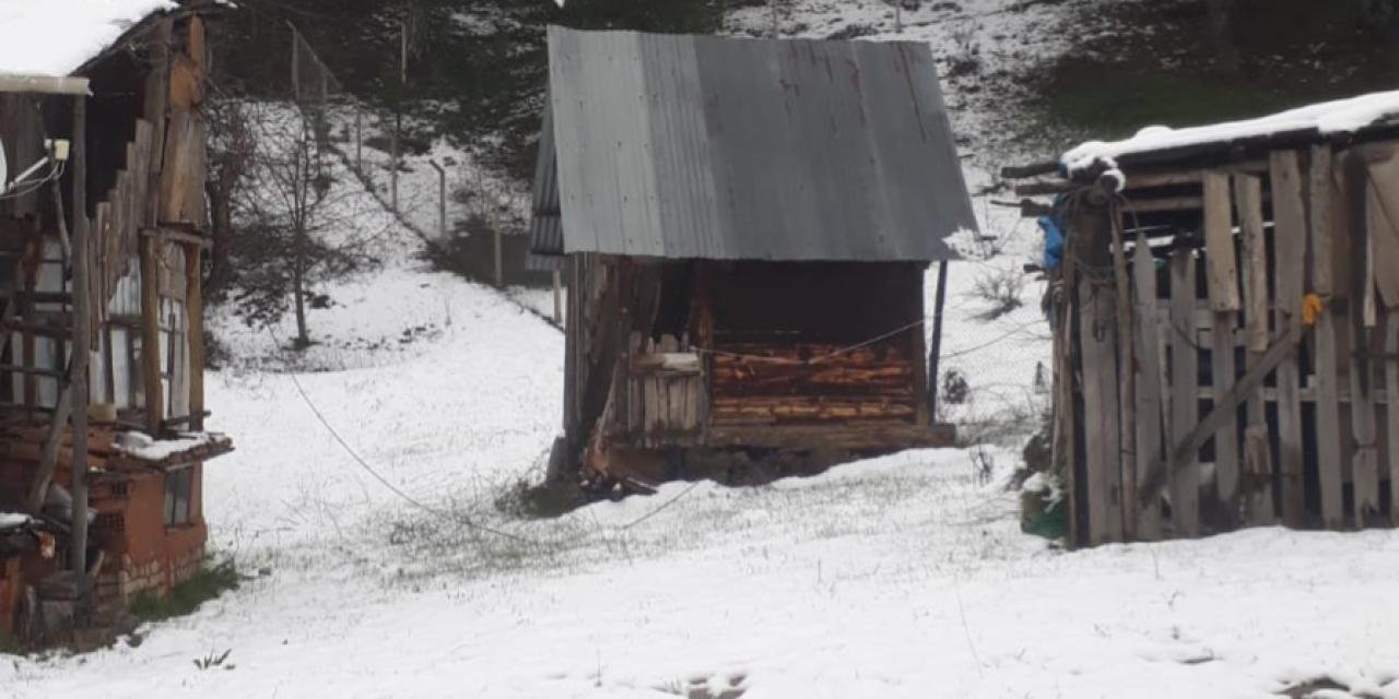 Ankara'nın Yüksek Kesimlerine Kar Yağdı