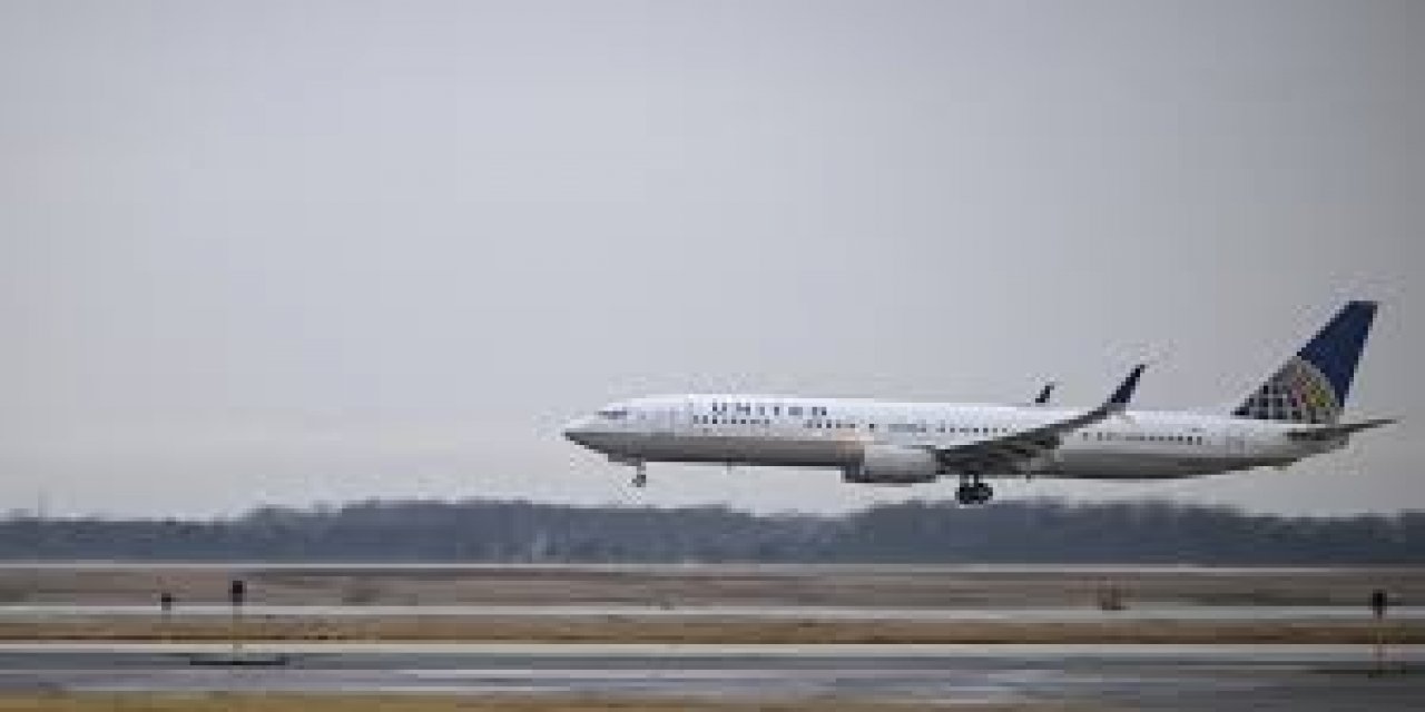 ABD'de Hava Yolu Şirketleri Yakıt Maliyetleri Nedeniyle Fiyatları Yükseltiyor