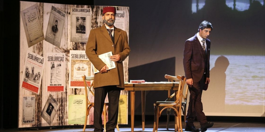 Mehmet Akif Ersoy'un Hayatı Tiyatro Sahnesinde