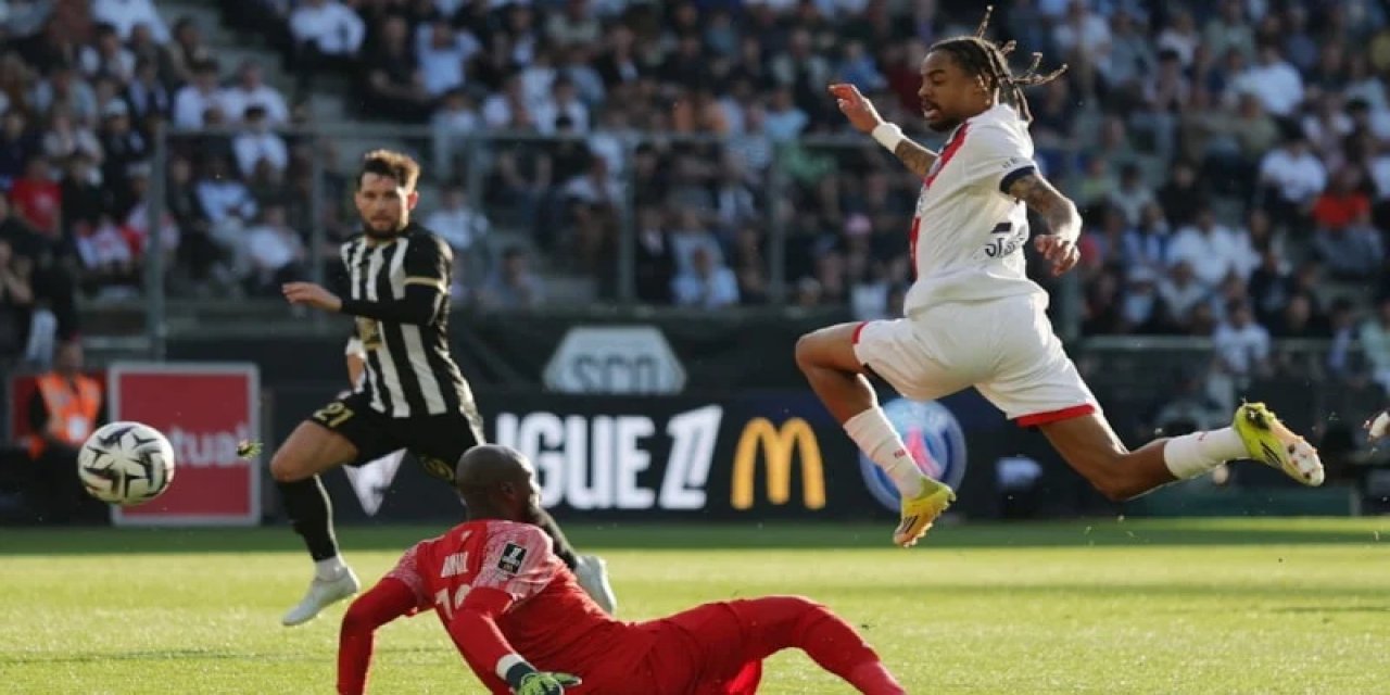 Paris St Germain Deplasmanda Angers'ı Farklı Geçti
