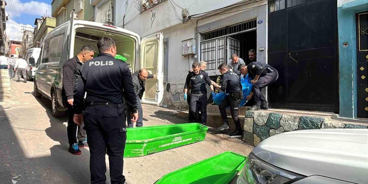 Sosyal Medya Fenomeni "Cin Ali" Kızı Tarafından Öldürüldü