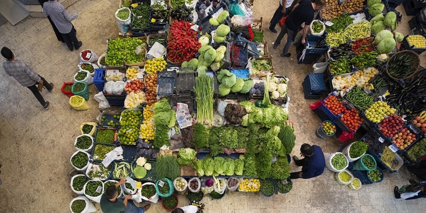 Enflasyondaki Gerilemede Gıda Ve Temel Mal Grupları Öne Çıktı