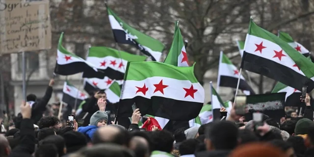 Suriye'de Beşşar Esed Ve Kardeşi Mahir Hakkında Gıyabi Yargılama Başladı