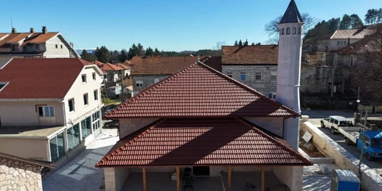 Bosna Savaşında Yıkılan Dugalica Camisi, Türkiye'nin Desteğiyle Yeniden Açıldı