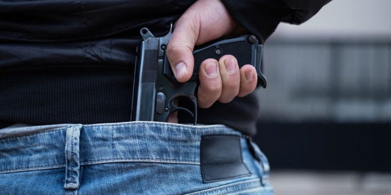 Tartıştığı Kardeşini Tabanca İle Öldürdü