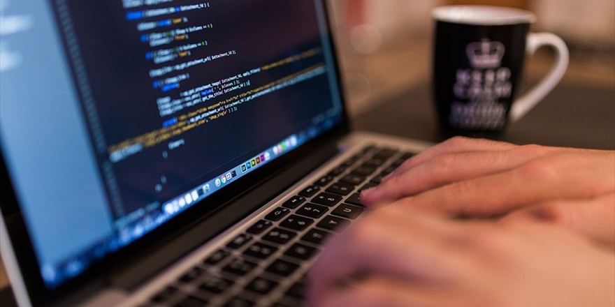 Türkiye'nin Dijital Yetenekleri 'Eğitim Şart' Diyor