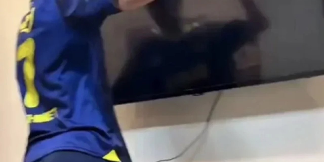 Fenerbahçe Taraftarı Sinirden Televizyonu Camdan Aşağı Fırlattı