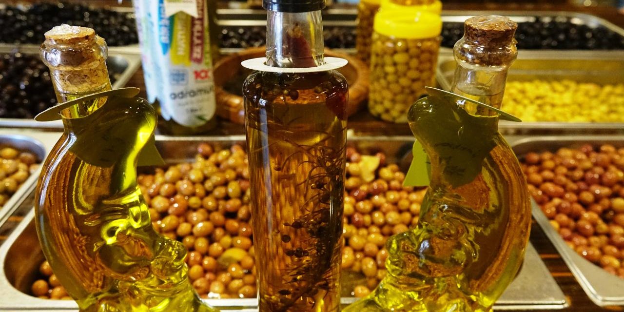 Ayvalık Zeytinyağına Karekodlu Sistem: 'Ürün Kimliği' Markaya Değer Katacak