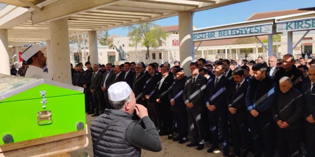 Adalet Bakanı Gürlek, Aile İçin Sanal Medya Hesabından Taziye Mesajı Yayımladı.