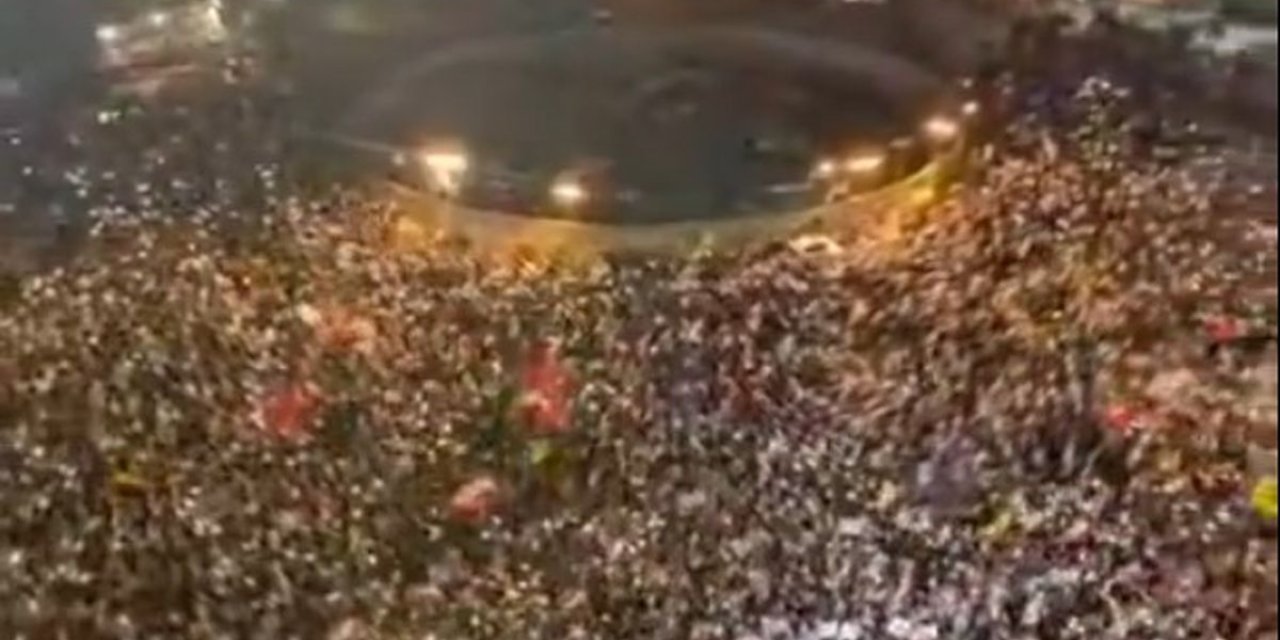 İran'ın Başkenti Tahran'da Bugüne Kadarki En Büyük Gösteri