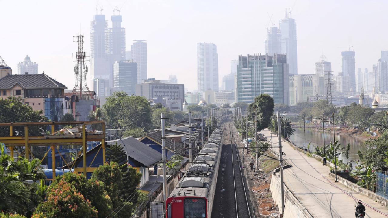 Endonezya'daki Tren Kazasında Ölü Sayısı 14'e Yükseldi