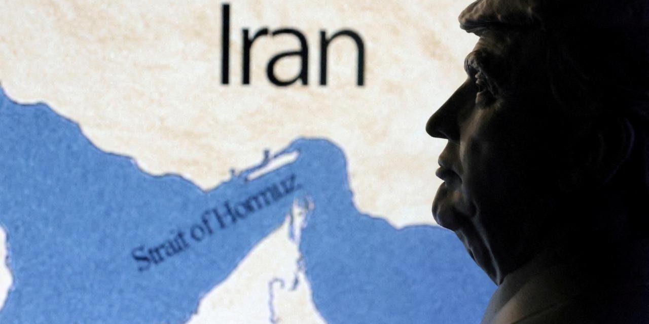 CNN: Trump, İran'ın Hürmüz Boğazı'yla İlgili Son Teklifine Sıcak Bakmıyor