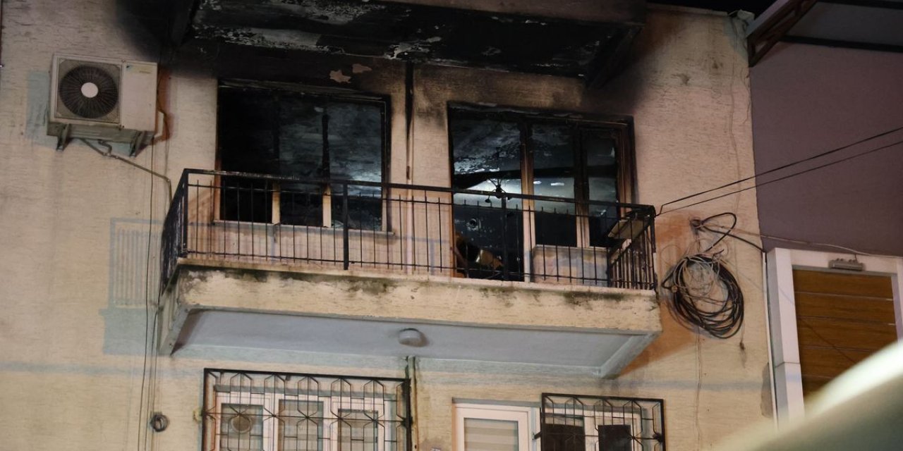 İzmir'de Yangın: Baba Hayatını Kaybetti, Engelli Oğlu Ağır Yaralı
