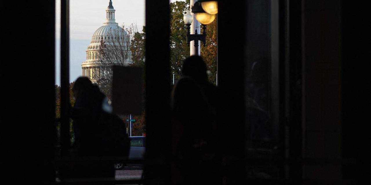 ABD'lilerin Yüzde 53'ü Dış Politikada Diğer Ülkelerin Çıkarının Göz Ardı Edildiğini Düşünüyor