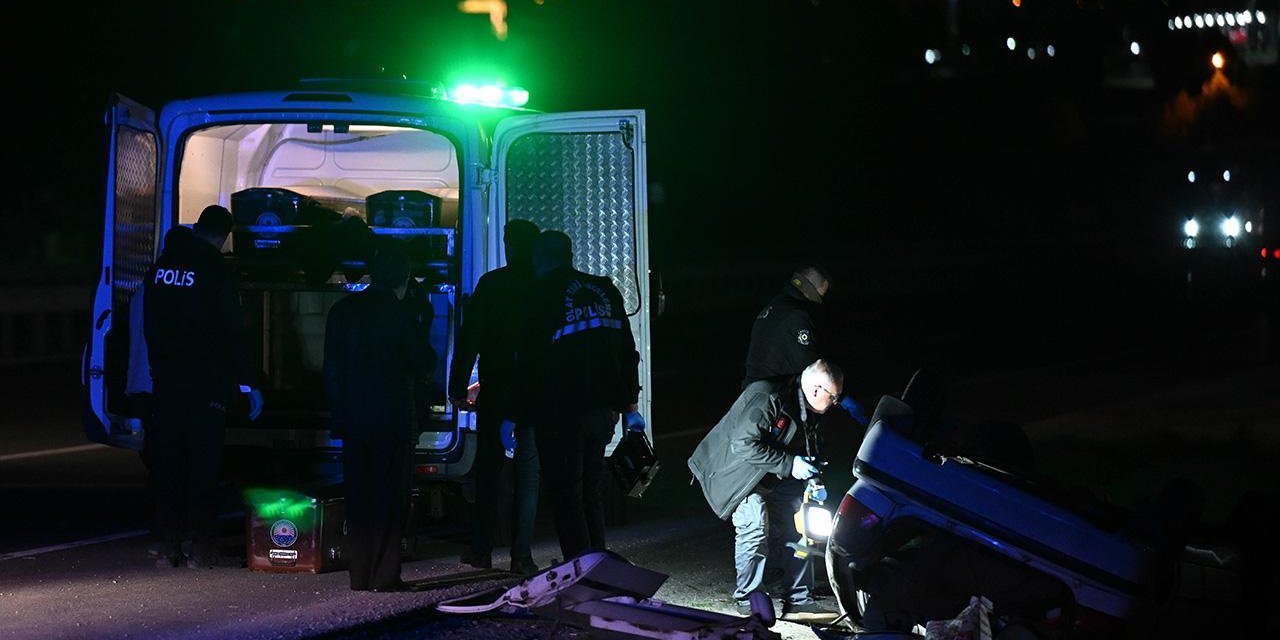 Takla Atan Otomobil Hurdaya Döndü: 1 Ölü, 2 Yaralı