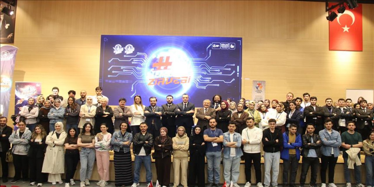 Biruni Üniversitesinde 6. Milli Teknoloji Zirvesi Gerçekleştirildi