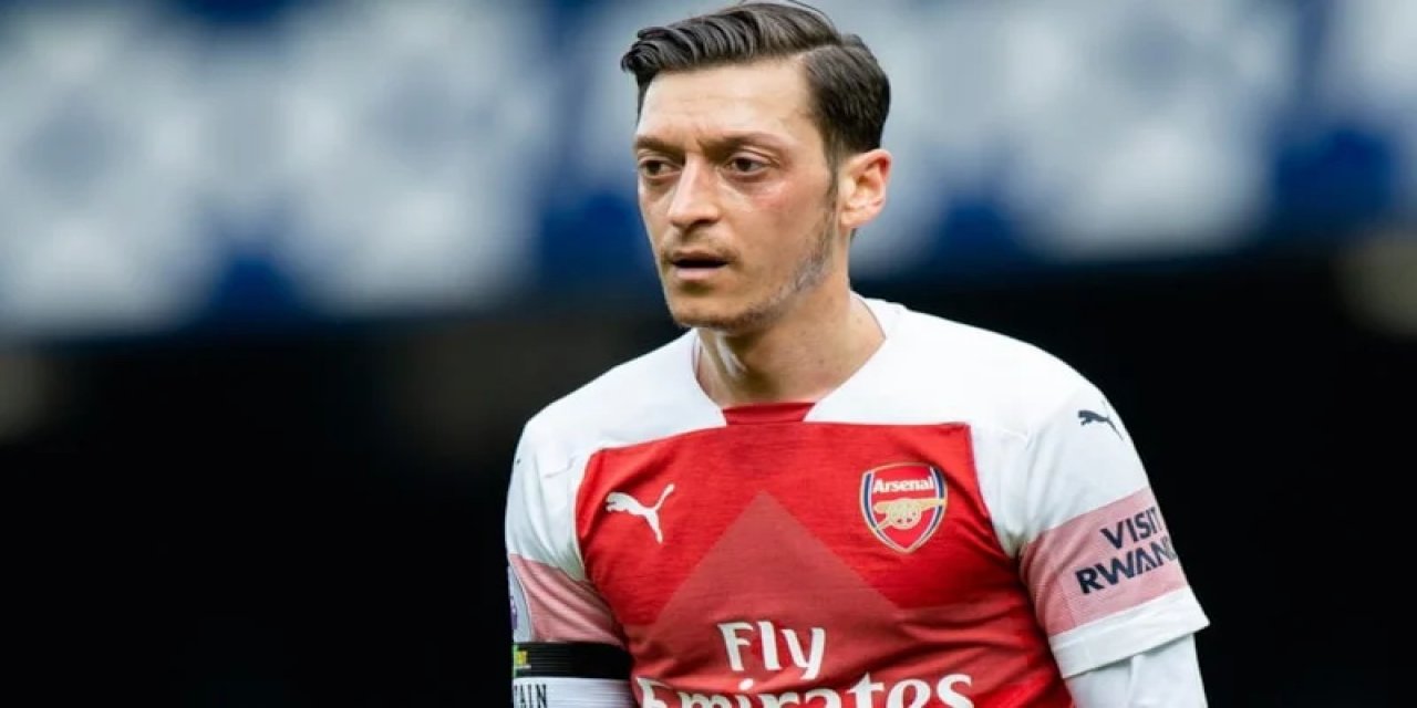 Mesut Özil, Arsenal'dan Ayrılışını Anlattı: "Uygur Paylaşımı Sonrası Geldi"