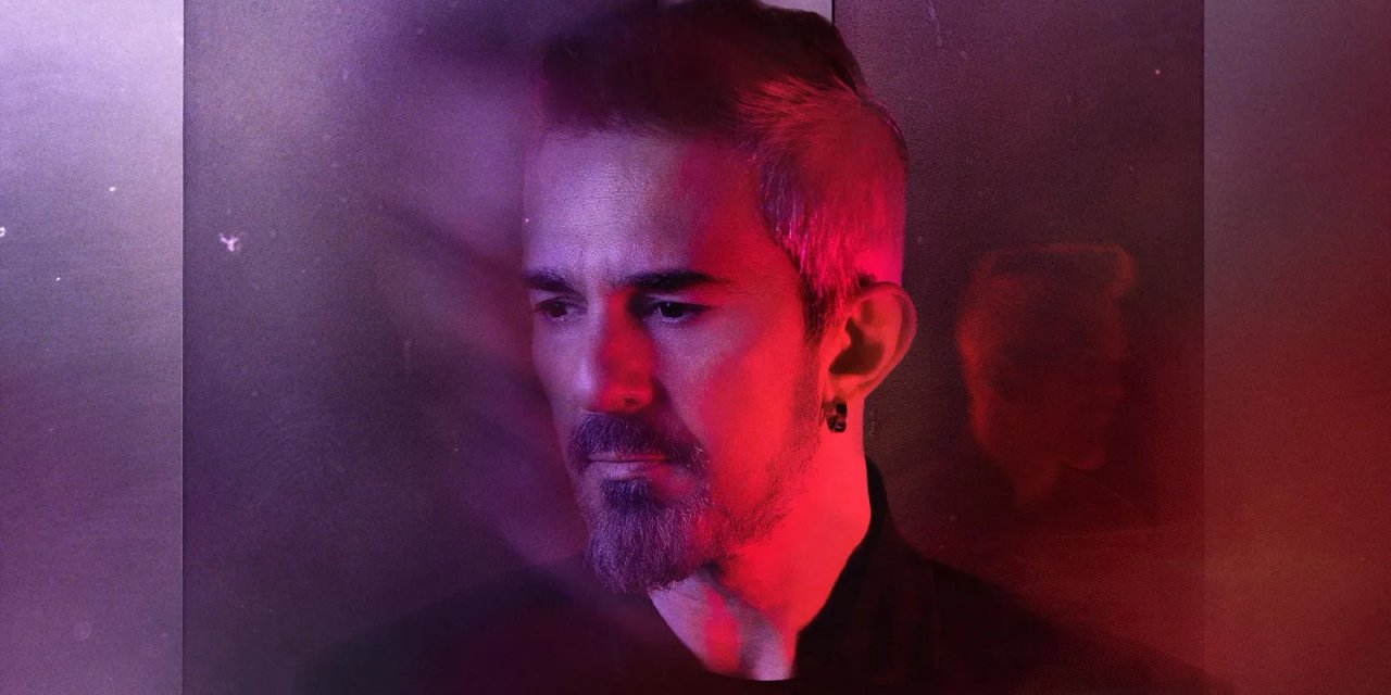 Koray Candemir’den Yeni Solo Albüm: ‘Kendine Uzak’