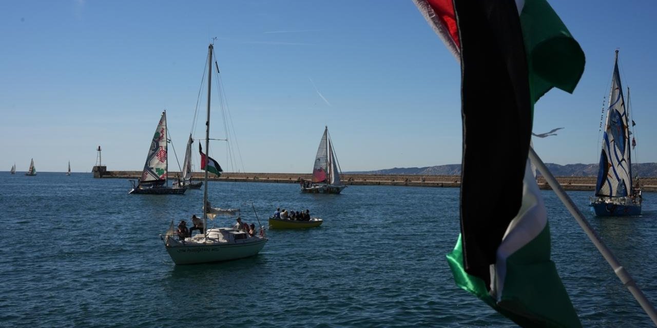 İsrail Ordu Radyosu: İsrail Donanması Küresel Sumud Filosu'ndan 7 Tekneyi Ele Geçirdi
