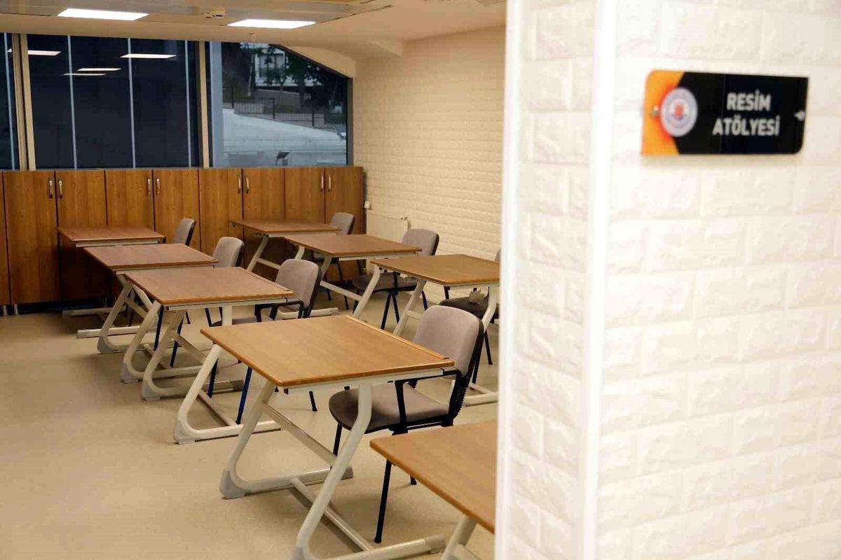 Kağıthane'de Engelli Bireyler İçin Sanat Eğitimi