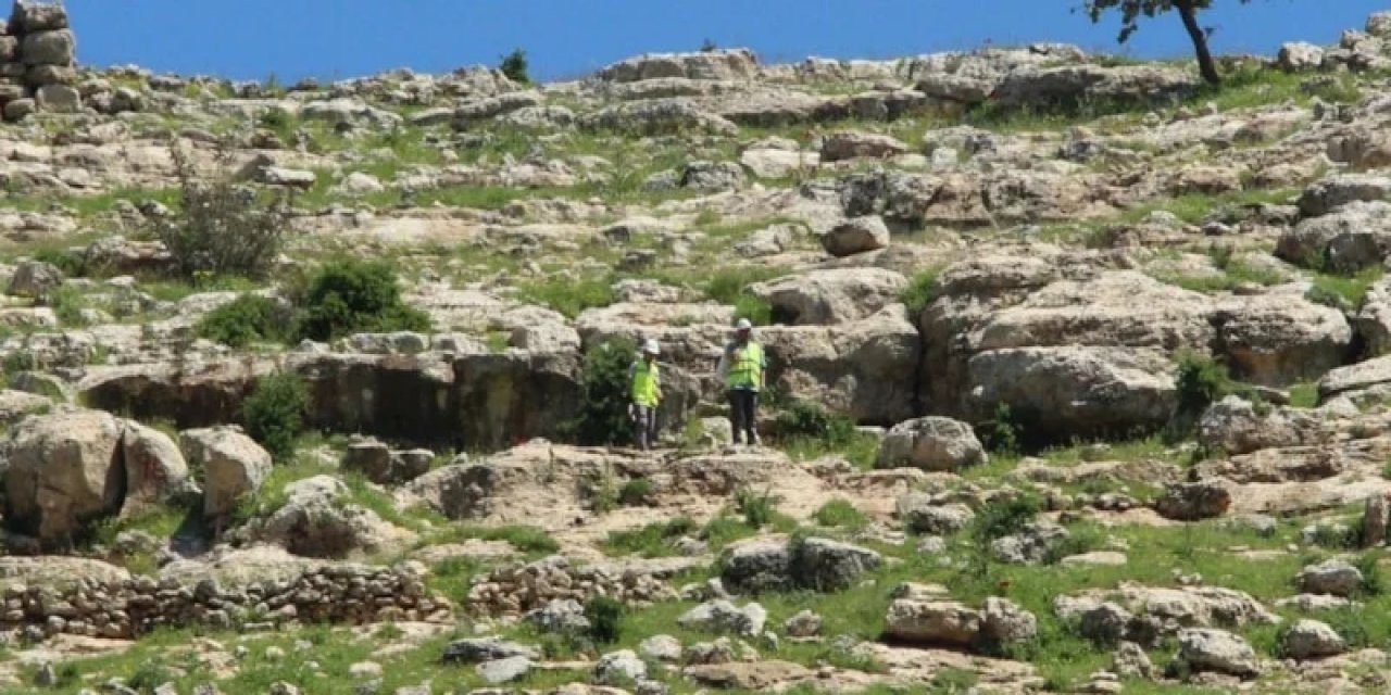 Şırnak’ta Riskli Kayalar Kontrollü Patlatıldı
