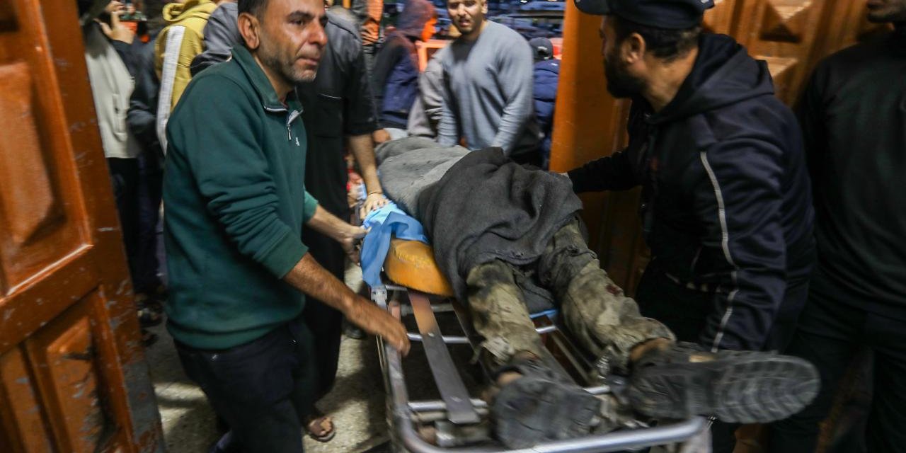 Katil İsrail'in Gazze Şeridi'ne Saldırılarında Can Kaybı 72 Bin 608'e Yükseldi