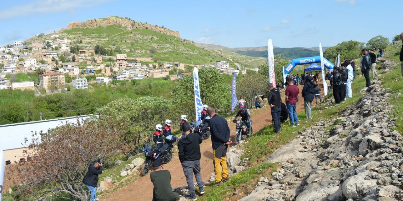 Mardin'de Sky Adventure Motosiklet Yarışı Başladı
