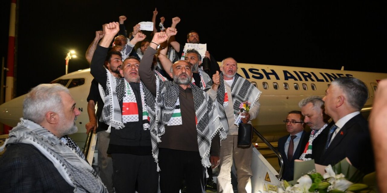 Küresel Sumud Filosu'ndan Alıkonulan 2 Aktivist İsrail'e Getirildi