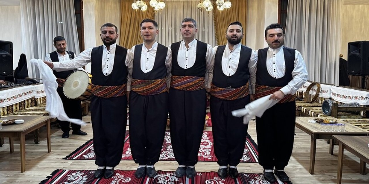 "Kürsübaşı Geceleri" İle Harput Musikisi ve Halk Oyunları Gelecek Nesillere Aktarılıyor